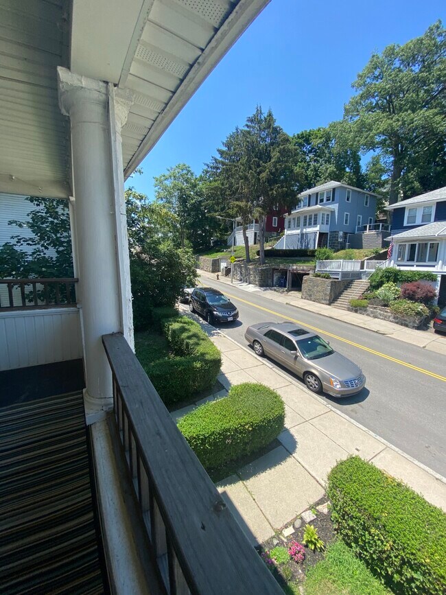 Building Photo - 555 Ashmont St