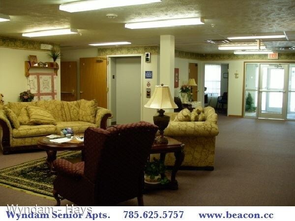 Building Photo - 2734 Hall St