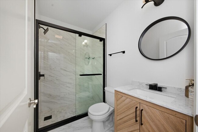 Foto del edificio - 1523 W Huron St