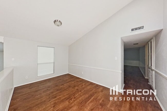 Foto del edificio - 3816 Aspenwood Dr