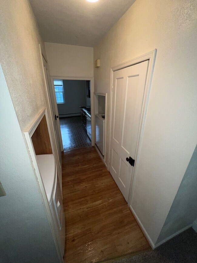 Foto del edificio - 46-48 N Main St