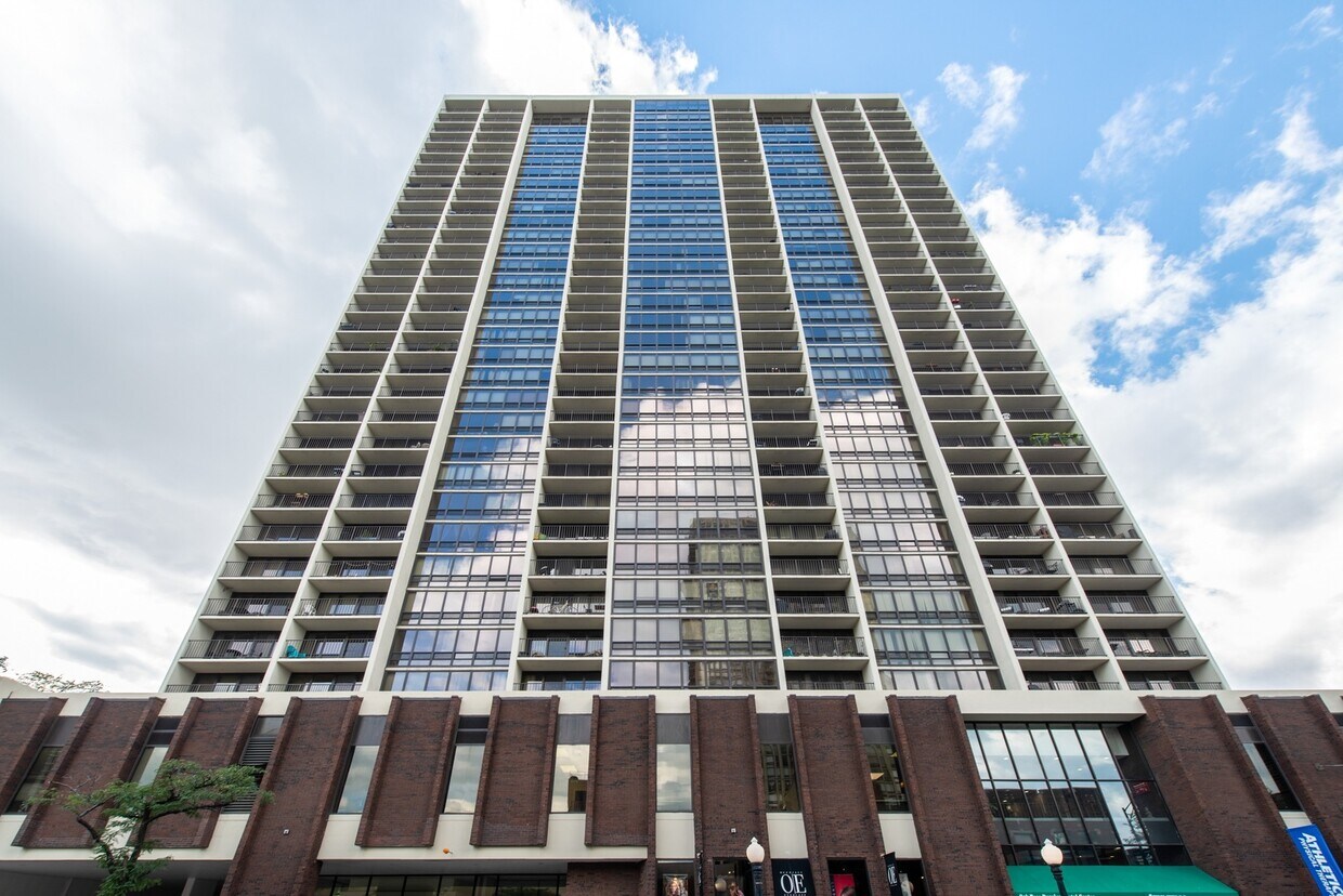 Foto principal - 1636 N Wells St