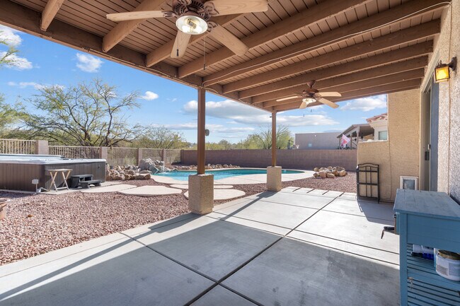 Foto del edificio - 10825 S Fairway Point Ct