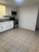 Building Photo - 1005 Hackberry St