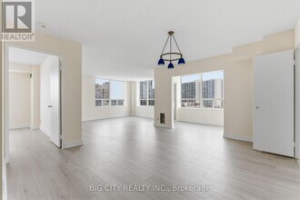Building Photo - 215 Wynford Dr
