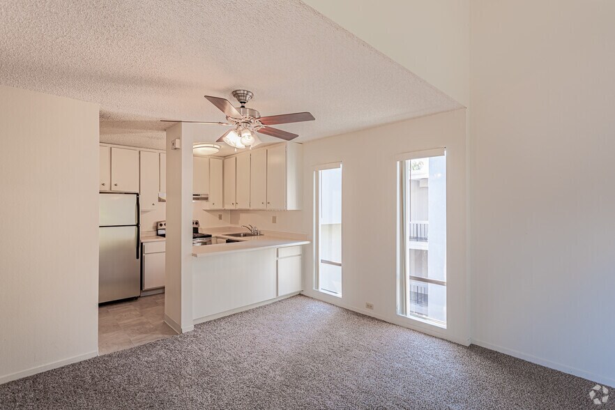 Governor's Square Apartments