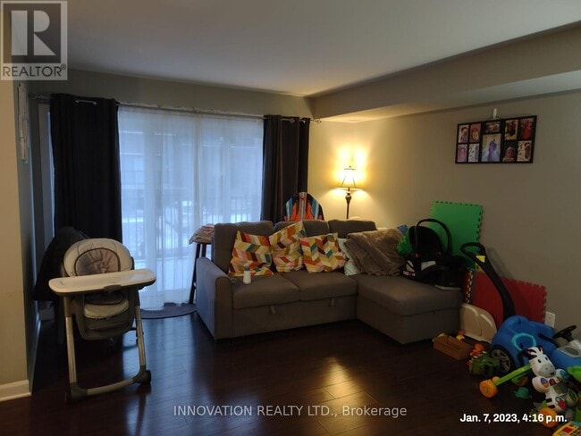 Building Photo - 315 Eldorado Private