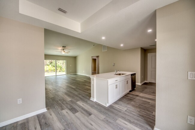 Building Photo - Coming Early Feb  Newer Construction 4/2  ...