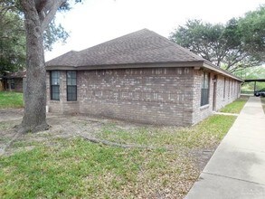 Building Photo - 27 N 7th St