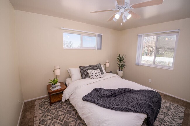 Foto del edificio - Beautiful two bedroom apartment close to S...