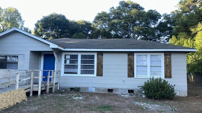 Building Photo - 218 E Morris St