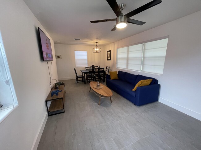 Foto del edificio - 1401 N 16th Ct