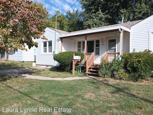 Building Photo - 3 br, 1 bath House - 1018 E Hayward Ave