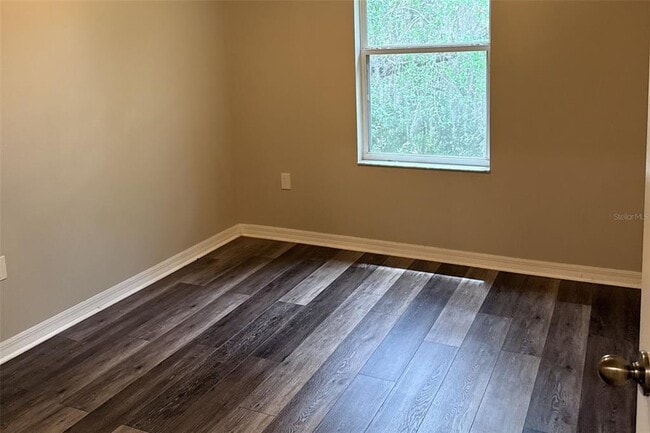 Building Photo - 5573 Rutherford Pl