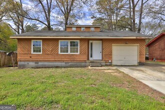 Building Photo - 5587 General Harris Dr