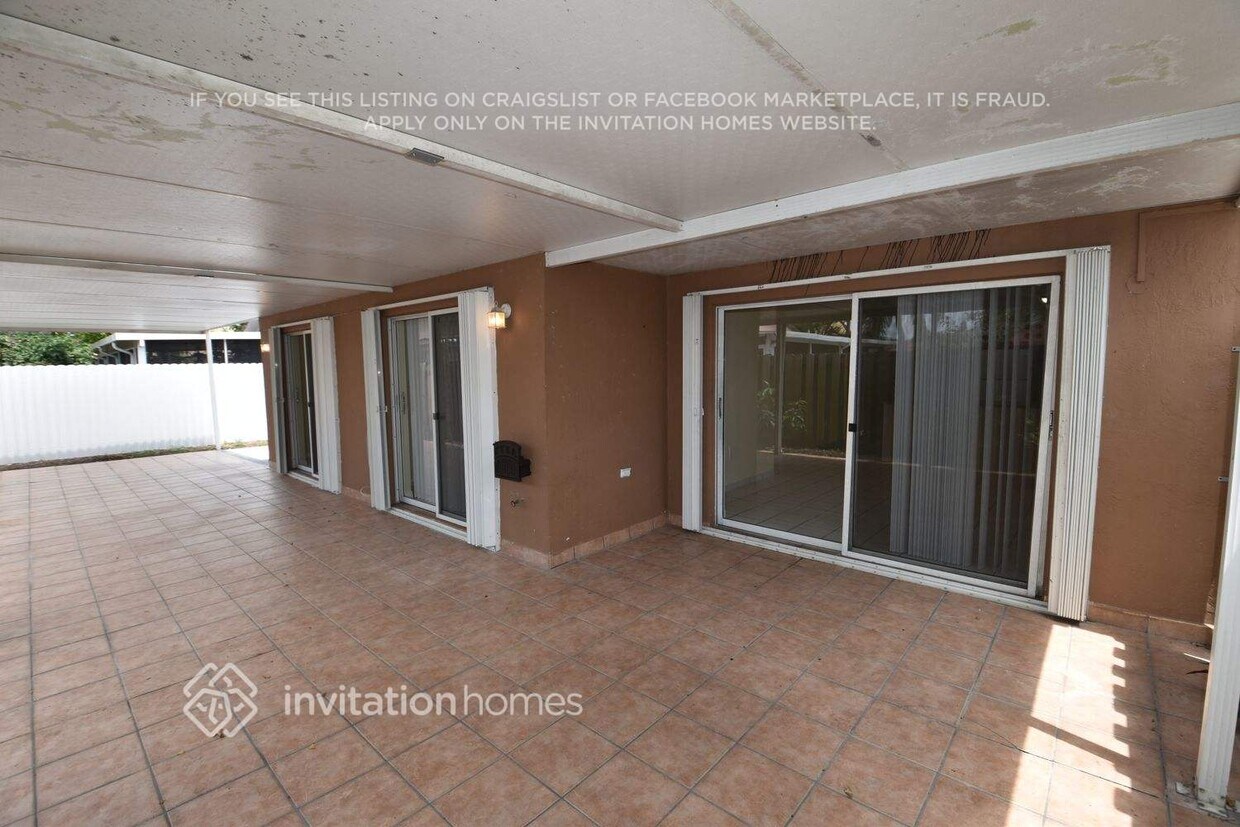 Foto del edificio - 17086 SW 143rd Ct