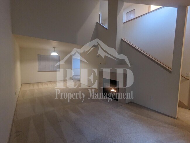 Foto del edificio - 12949 Granite Ln NW