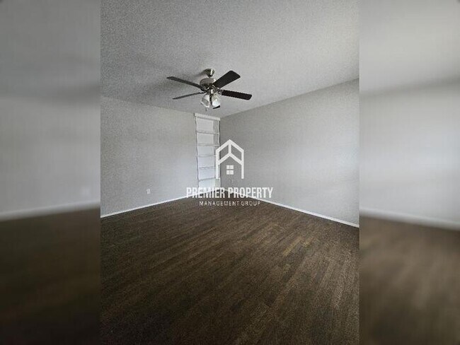 Building Photo - 1652 Coachway Ln