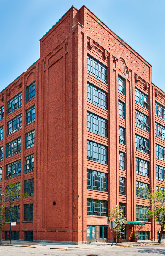 Foto principal - 927 W Huron St