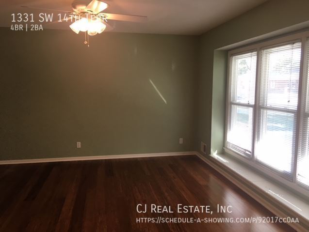 Foto del edificio - 1331 SW 14 Terrace