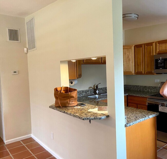 Building Photo - 785 Hibiscus Dr