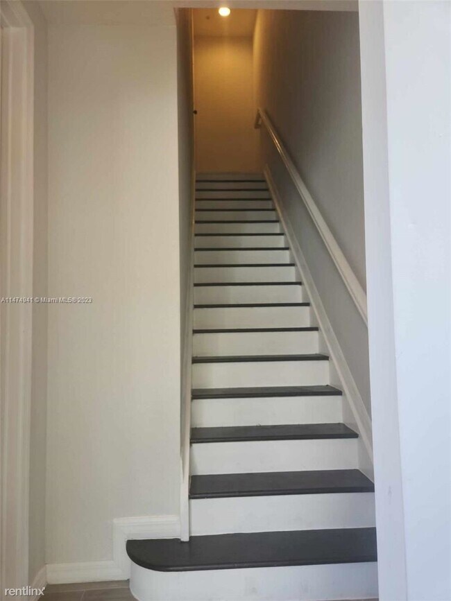 Foto del edificio - 4 br, 3.5 bath House - 1229 Piazza Antinor...