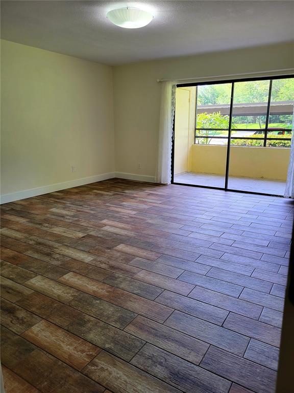 Foto del edificio - 13612 S Village Dr
