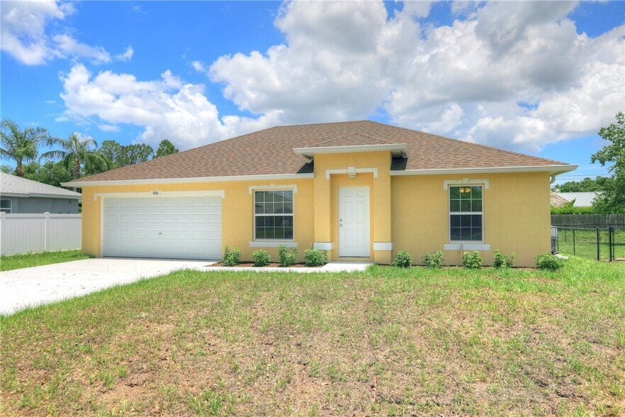 Foto principal - 8966 101st Ave
