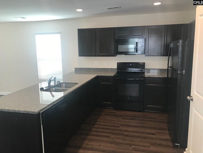 Foto del edificio - 1065 Roscoe Rd