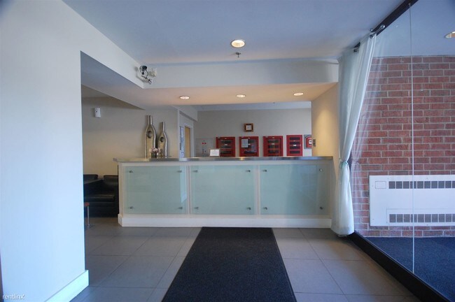 Foto del edificio - 1 br, 1 bath Condo - 15 North Beacon St 209