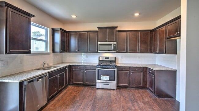Building Photo - 362 Tolbert Dr