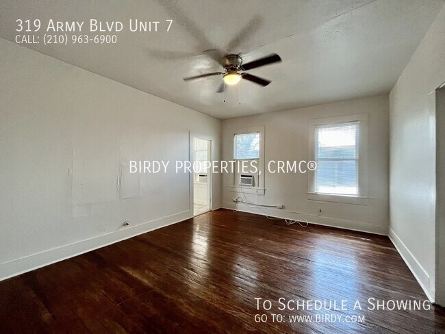 Foto del edificio - 319 Army Blvd