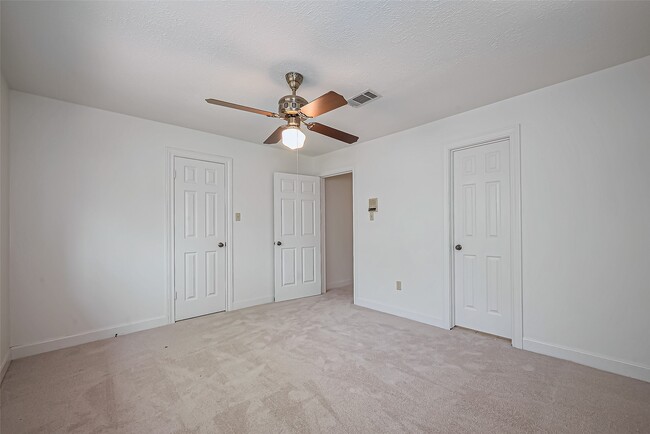 Building Photo - 18307 Champion Forest Dr