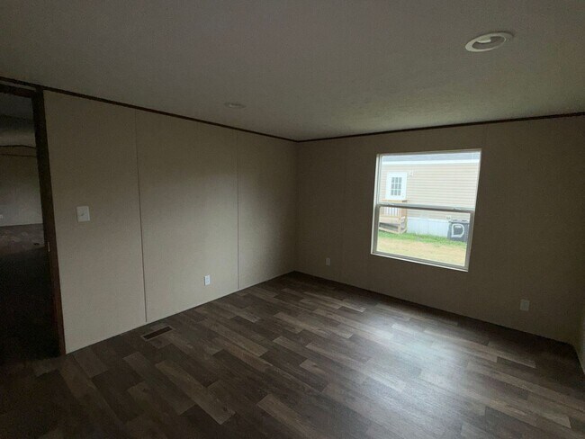 Foto del edificio - Nice 2 bedroom, 2 bath Mobile Home