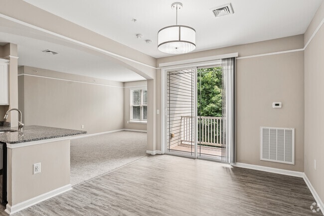 2BR, 2BA - 1,178SF - Dining Area - Millview Apartments