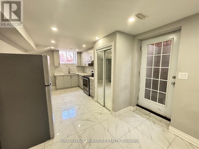 Building Photo - 59 Jayfield Rd