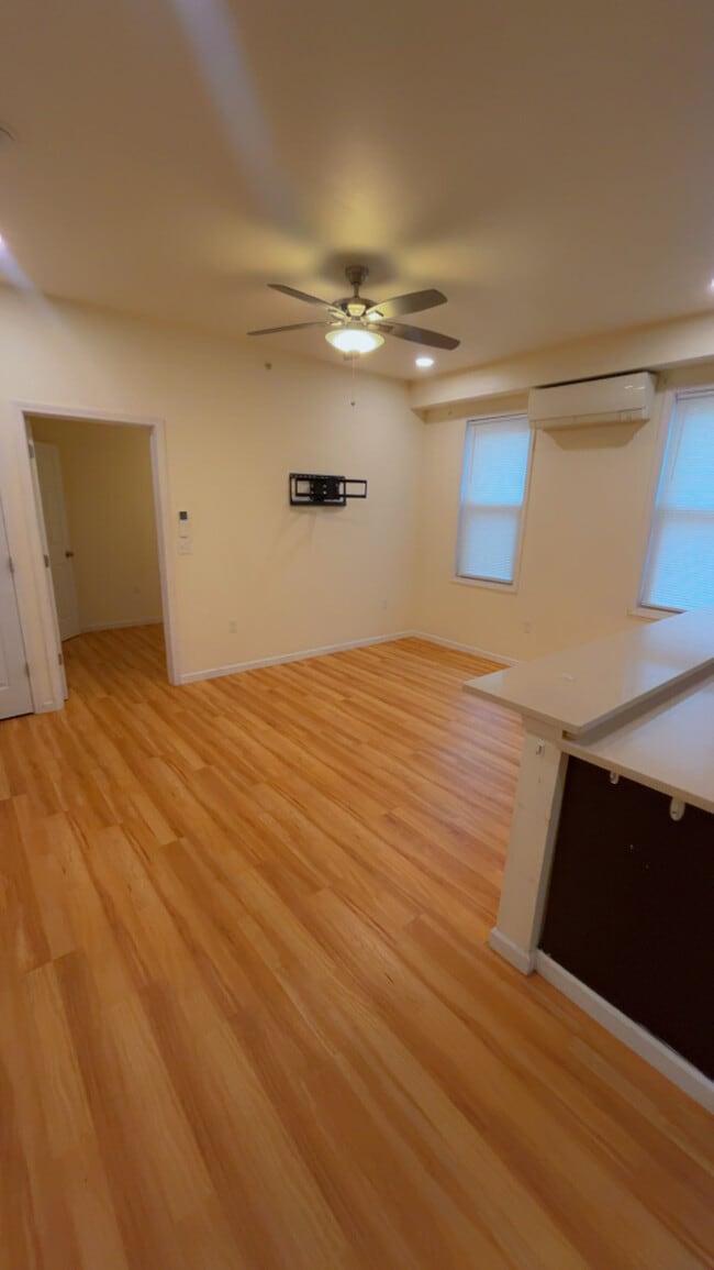 Foto del edificio - 171 Schiller St