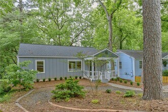 Building Photo - 109 Wyman St SE