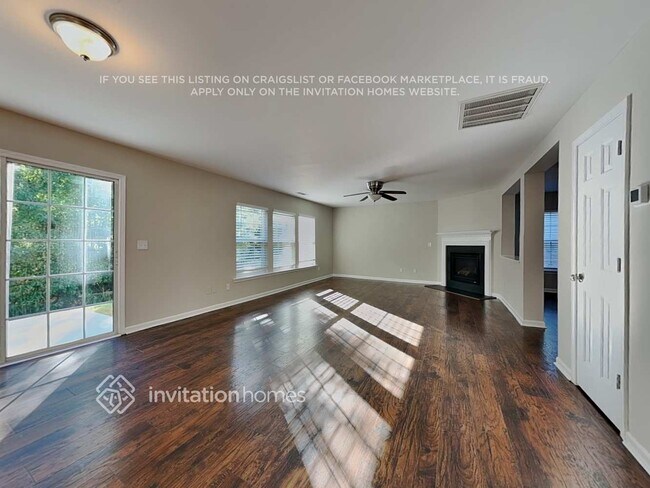 Foto del edificio - 347 Ashdale Dr