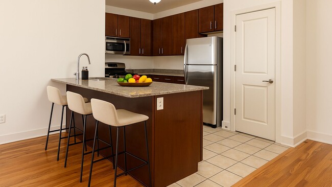 Building Photo - Bridgepoint at Bayonne