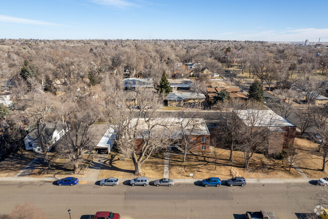 Aerial Photo - 710 Emery St