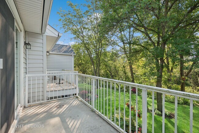 Foto del edificio - 0N 159 Windermere Rd