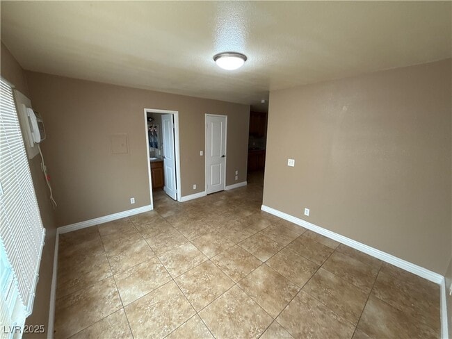 Foto del edificio - 305 N 10th St