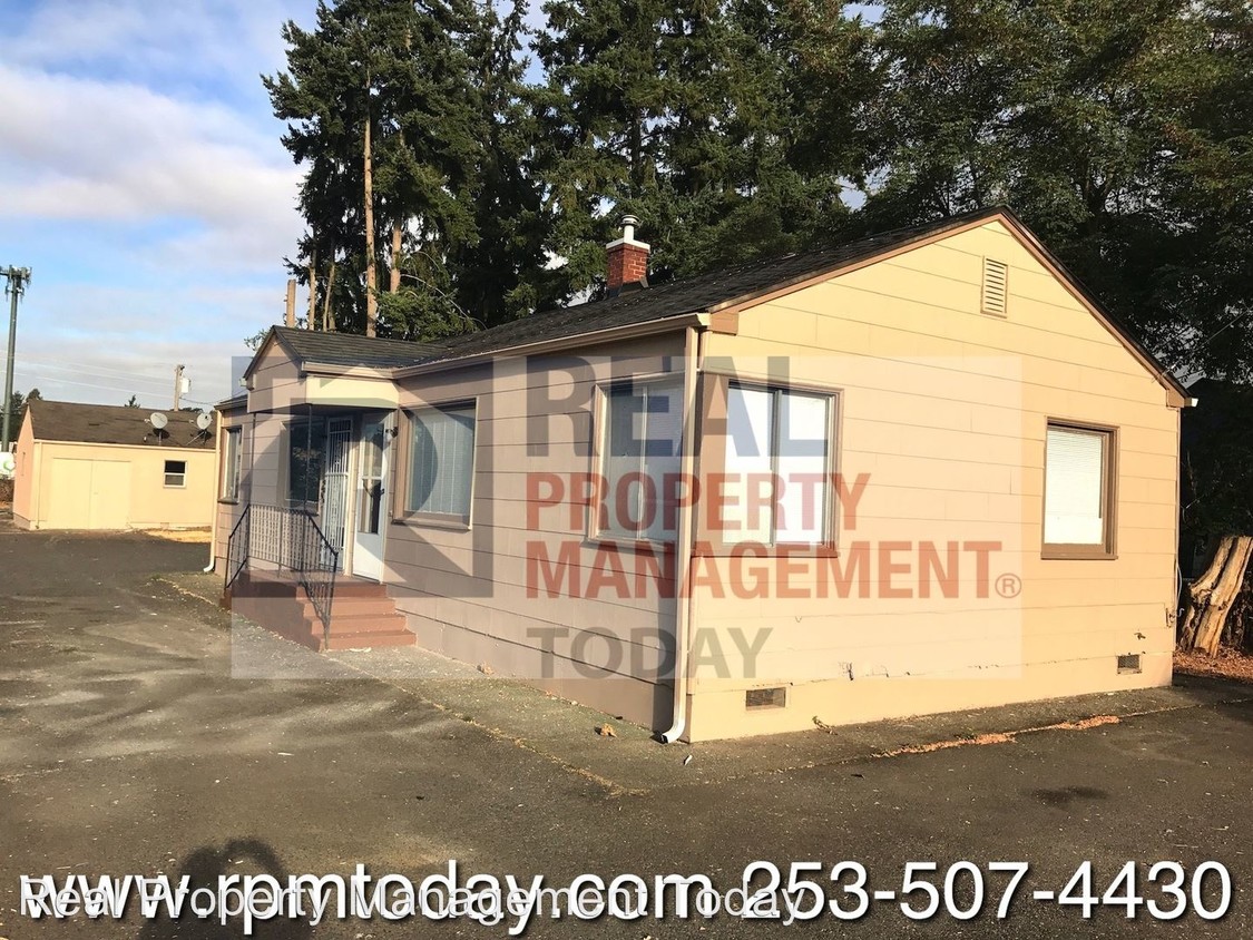 Primary Photo - 8420 S Tacoma Way