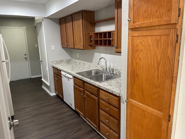 Building Photo - 2221 Jackson Cir