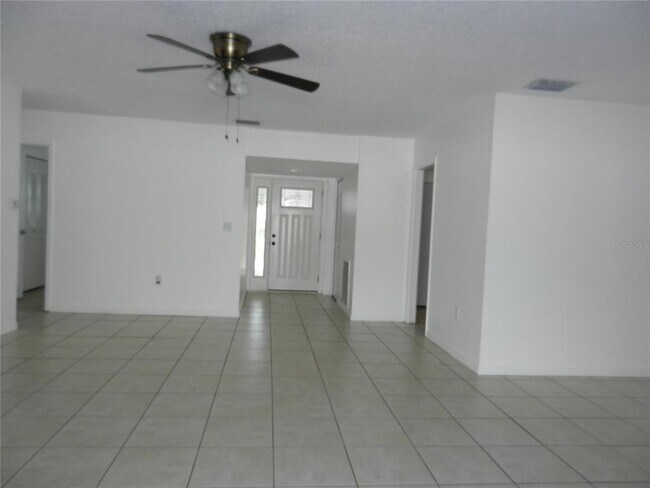 Foto del edificio - 2080 Southpointe Dr