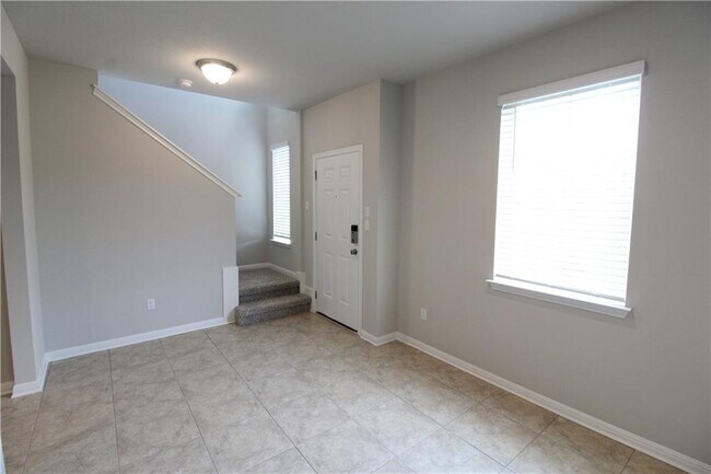 Building Photo - 2028 Arendale Dr
