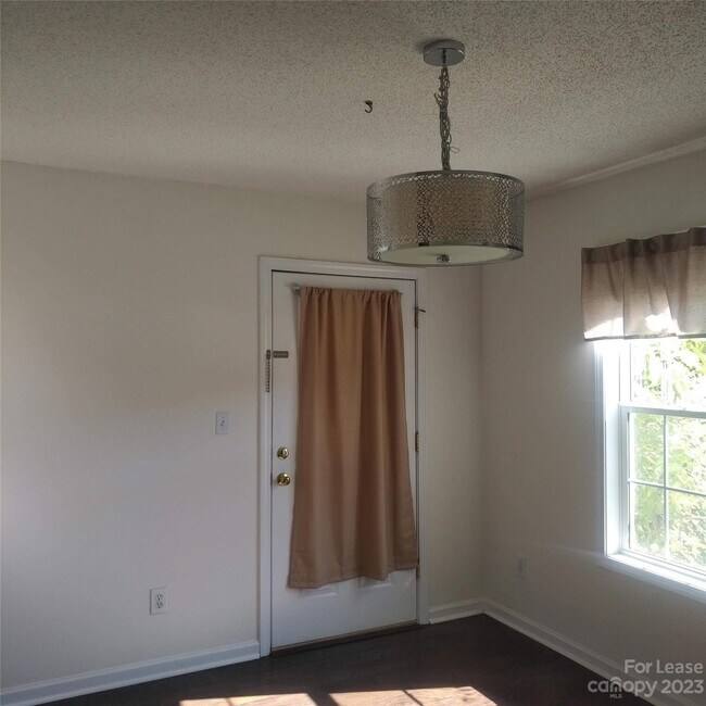 Foto del edificio - 28 Lineberger St