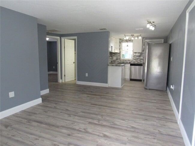 Building Photo - 5205 Ridge St