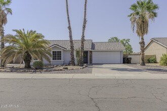 Building Photo - 8115 W Columbine Dr